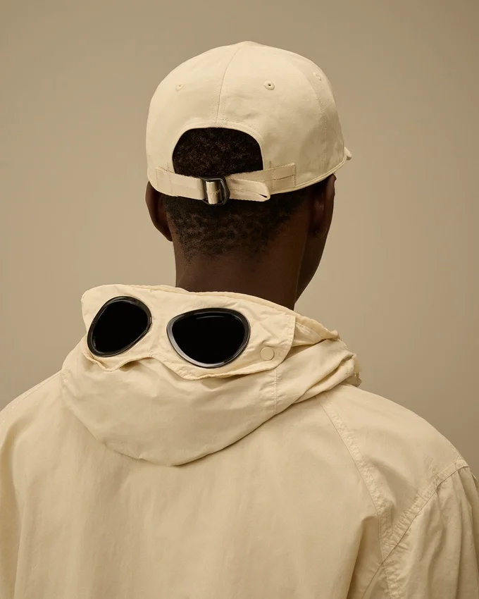 Casquette en gabardine à contrastes