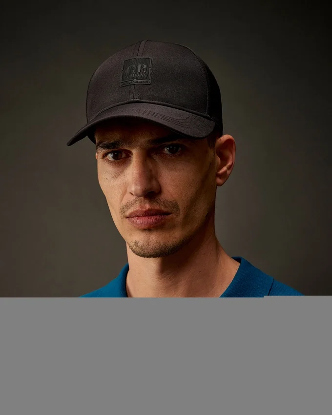 Casquette à logo en sergé de polyester de la Metropolis Series