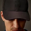 Casquette à logo en sergé de polyester de la Metropolis Series