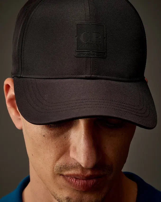 Casquette à logo en sergé de polyester de la Metropolis Series