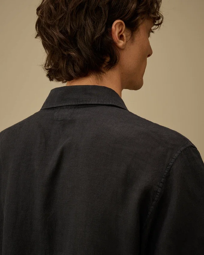 Chemise carrée à manches courtes en lin avec boutons