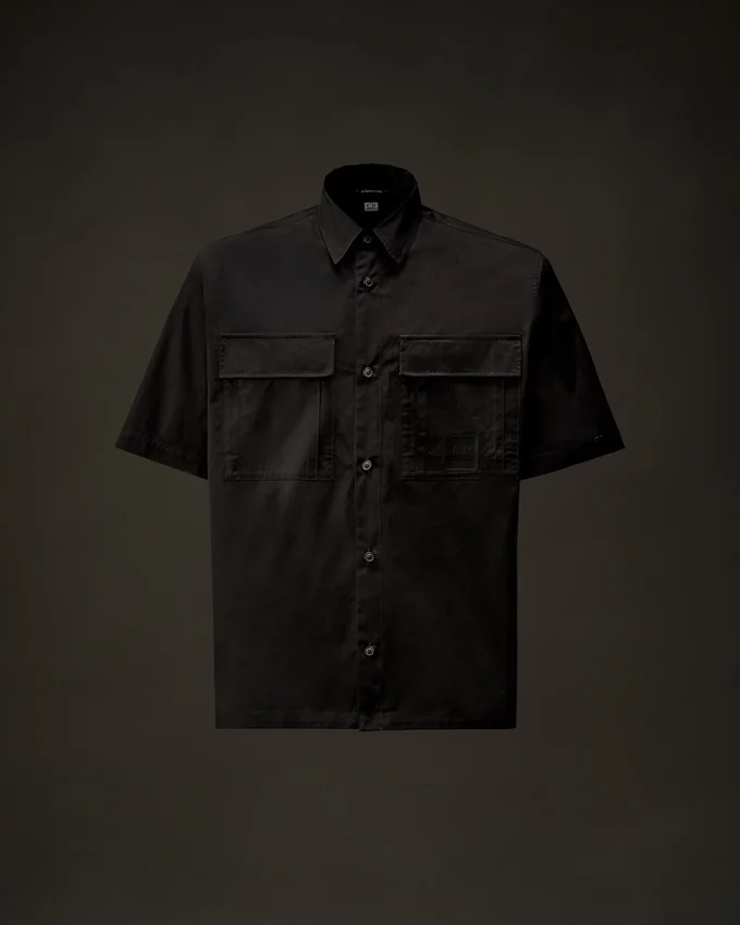 Chemise à manches courtes boutonnée en gabardine de la Metropolis Series