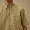 Chemise à manches courtes boutonnée en mussola léger