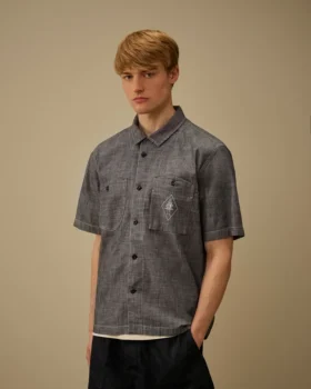 Chemise à manches courtes en chambray boutonnée