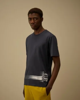 Chemise à manches courtes en jersey 24/1 avec logo sur le bas