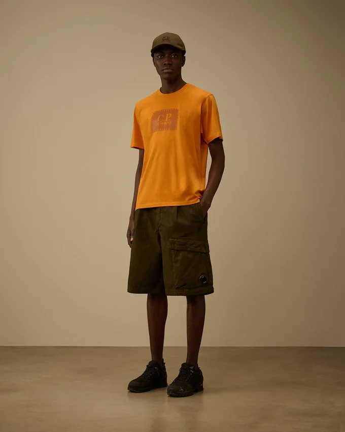 Chemise à manches courtes en jersey 30/1 avec étiquette logo