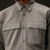 Chemise à manches longues boutonnée en gabardine de la Metropolis Series