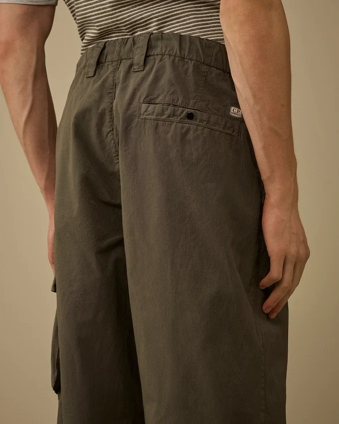 Pantalon cargo ample en coton ripstop avec motif « Lens »