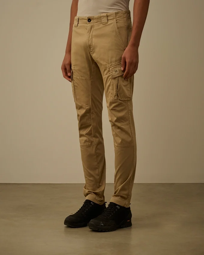 Pantalon cargo ergonomique en satin stretch avec logo