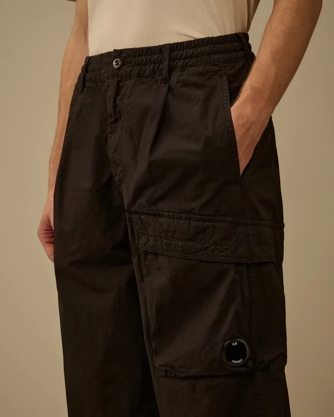 Pantalon cargo à jambes carrées et poches « Lens » en Micro-Reps