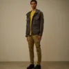 Pantalon cargo à poches arrondies ergonomiques en satin stretch