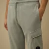 Pantalon de survêtement cargo en molleton de coton à motif en diagonale avec motif « Lens »