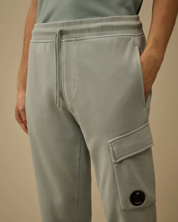 Pantalon de survêtement cargo en molleton de coton à motif en diagonale avec motif « Lens »