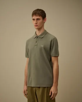 Polo à manches courtes en piqué 24/1 teint à la pigmentation