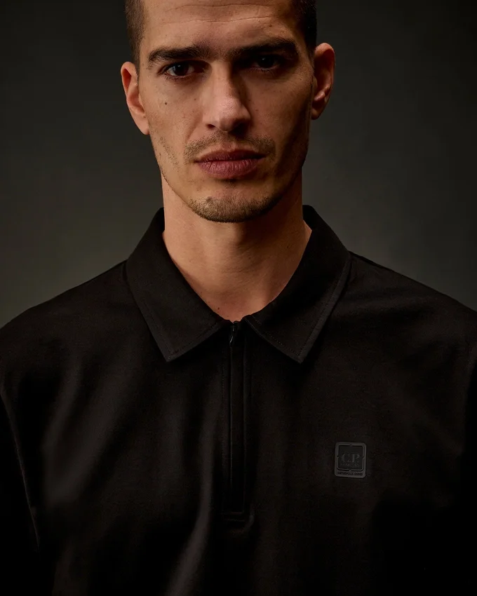 Polo à manches courtes et demi-zip en jersey mercerisé de la Metropolis Series