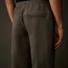 Short de survêtement cargo en polaire extensible de la Metropolis Series