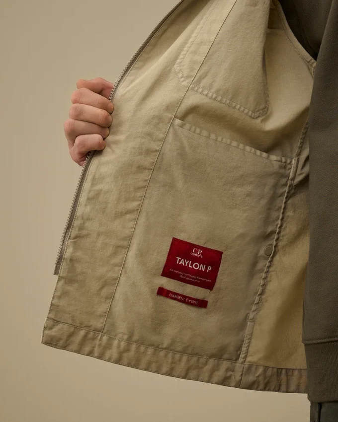 Surchemise Taylon P à poches poitrine et boutons en forme de lentille