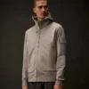 Sweat à capuche en polaire stretch de la Metropolis Series