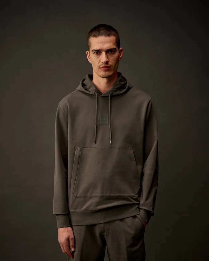 Sweat à capuche en polaire stretch de la Metropolis Series