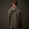 Sweat à capuche en polaire stretch de la Metropolis Series