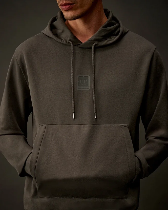 Sweat à capuche en polaire stretch de la Metropolis Series