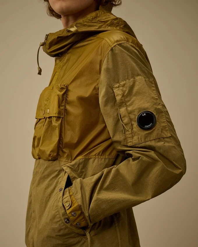 Veste à capuche « Lens » en Flatt Nylon mélangé